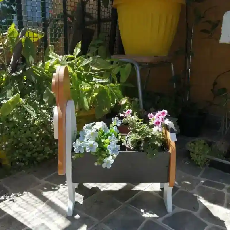 Fioriera Basset Hound per Giardino e Balcone - immagine 4