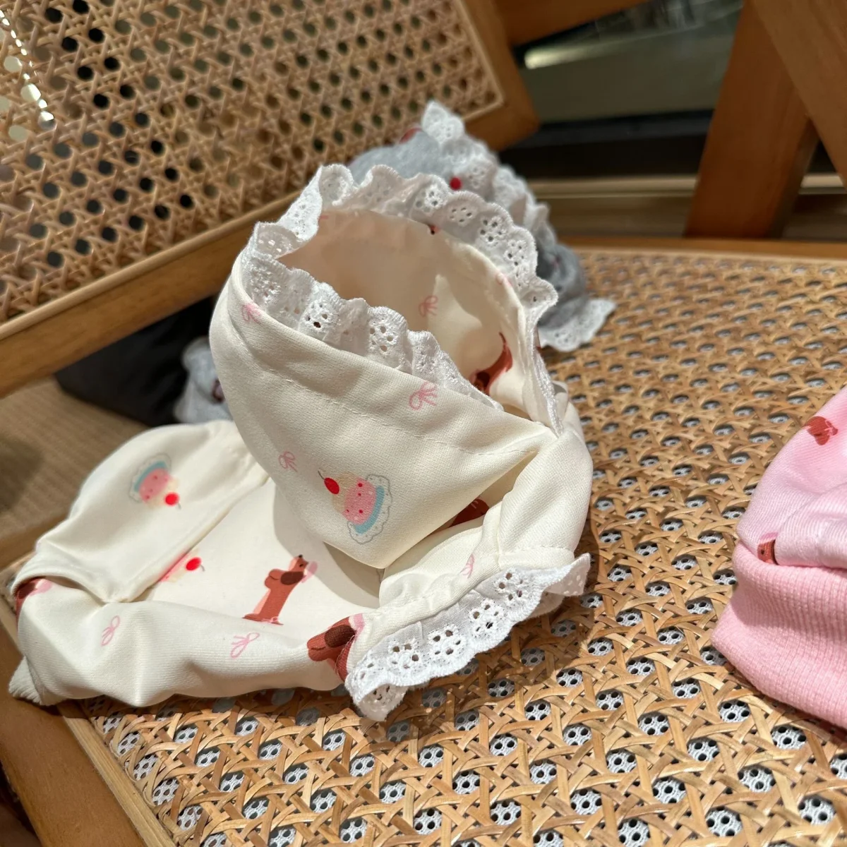 Dachshund Cake Pattern Lace Dog Cat Hoodie - immagine 7