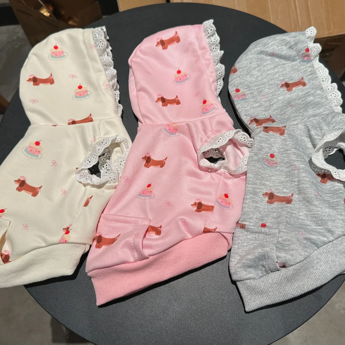 Dachshund Cake Pattern Lace Dog Cat Hoodie - immagine 6