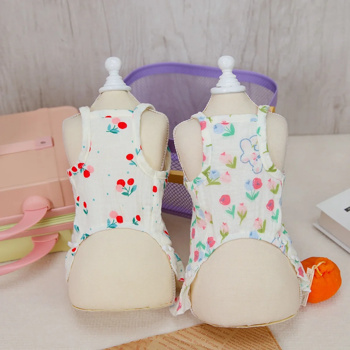 Cherry Rabbit Printed Breathable Dog Cat Dress - immagine 9