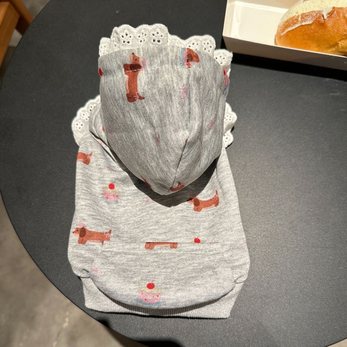 Dachshund Cake Pattern Lace Dog Cat Hoodie - immagine 5