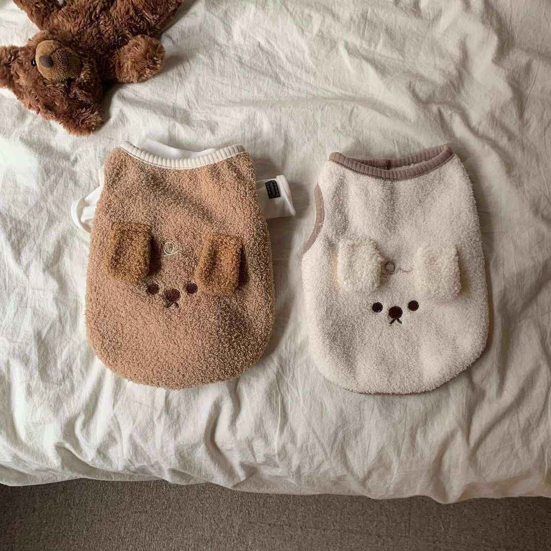 Cappottino Smanicato per Cani "Oliver" con Ricamo e Orecchie in Tessuto ✨ - immagine 5