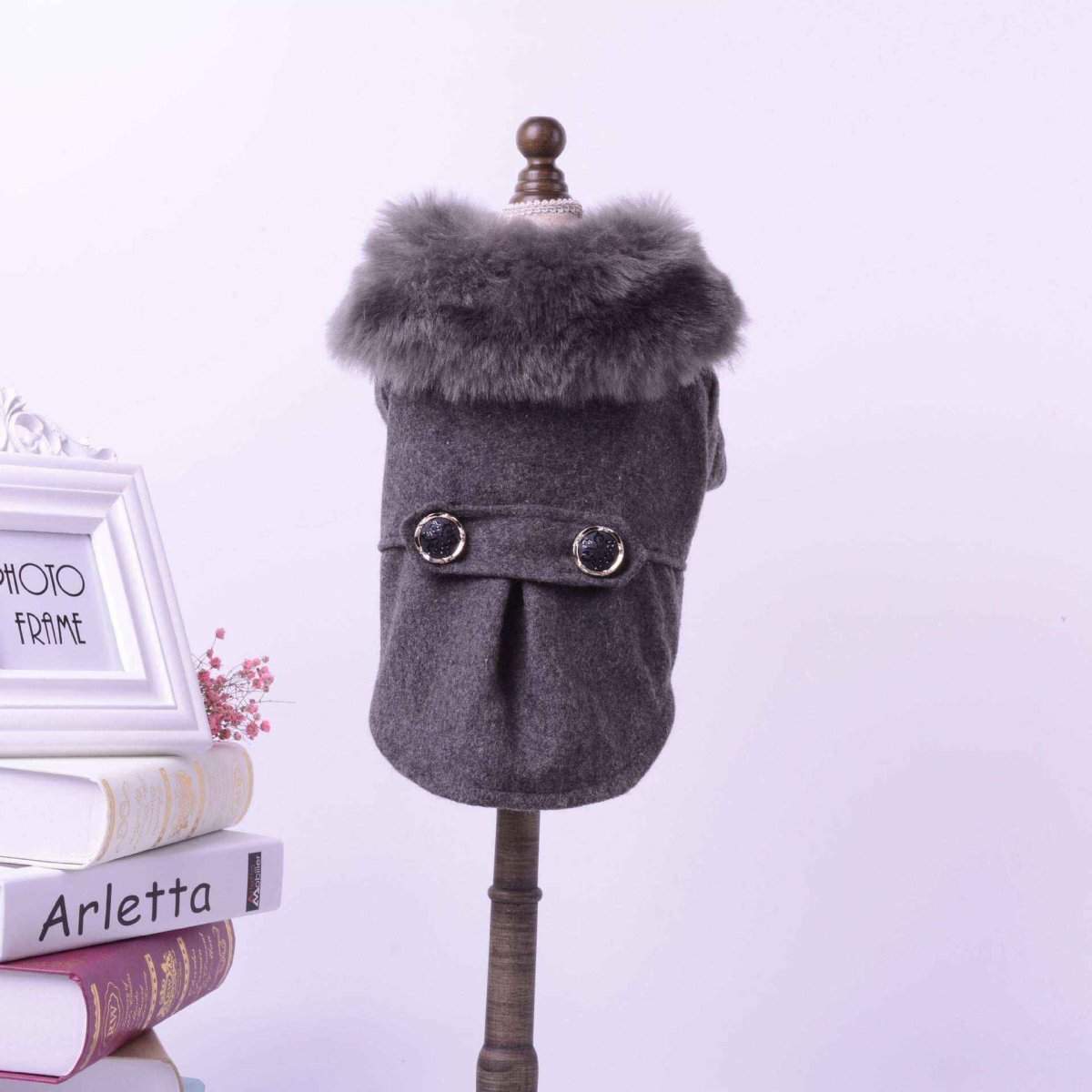 Cappottino Elegante per Cani con Colletto in Pelliccia - Modello "Royal Fur" - immagine 6