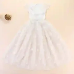 Vestitino da cerimonia per cani bianco con strascico "Tiana"