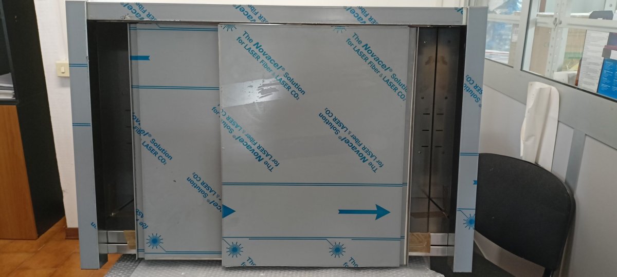 ARMADIO PENSILE IN ACCIAIO INOX - immagine 3